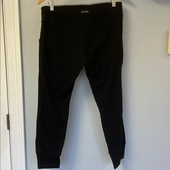 Calvin Klein Woman Black  Cropped Leggings Sz XXL - Picture 7 of 8